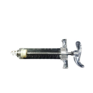 20ml high-quality plastic steel syringe for feeding and aiptasia control with clear markings and ergonomic handle.