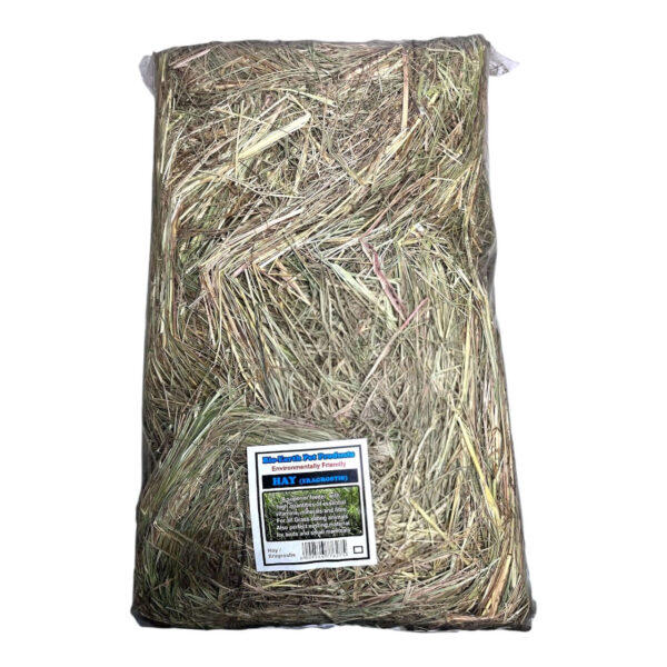 Hay Block Pet Bedding 12L for small animals, providing natural nesting and bedding material for a safe environment.