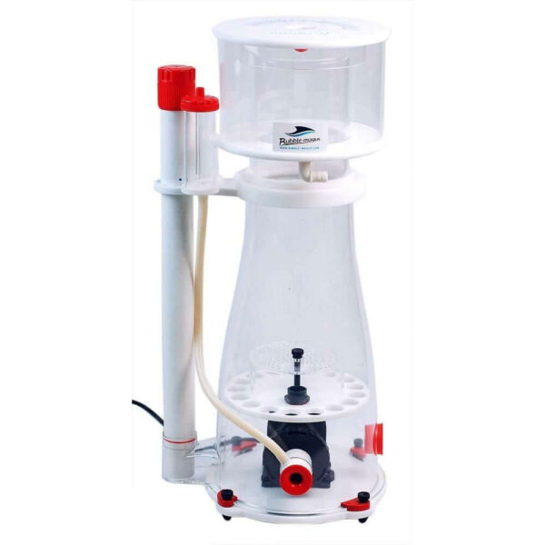 Bubble Magus Curve 7 Protein Skimmer designed for efficient organic waste removal in aquariums.