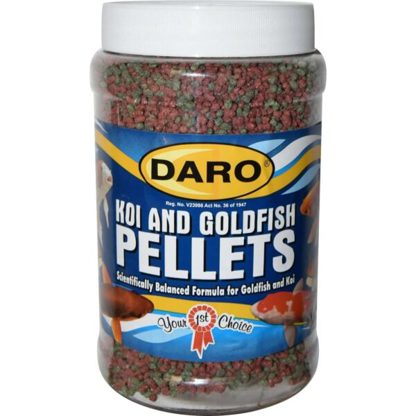 Daro Koi and Goldfish Pellets bottle showcasing floating fish feed for Koi and Goldfish, 500g size, vibrant color formula.