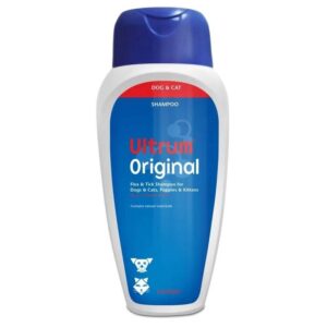 Ultrum Original Shampoo 250ml for dogs and cats, safe for puppies and kittens, effective against fleas and ticks.